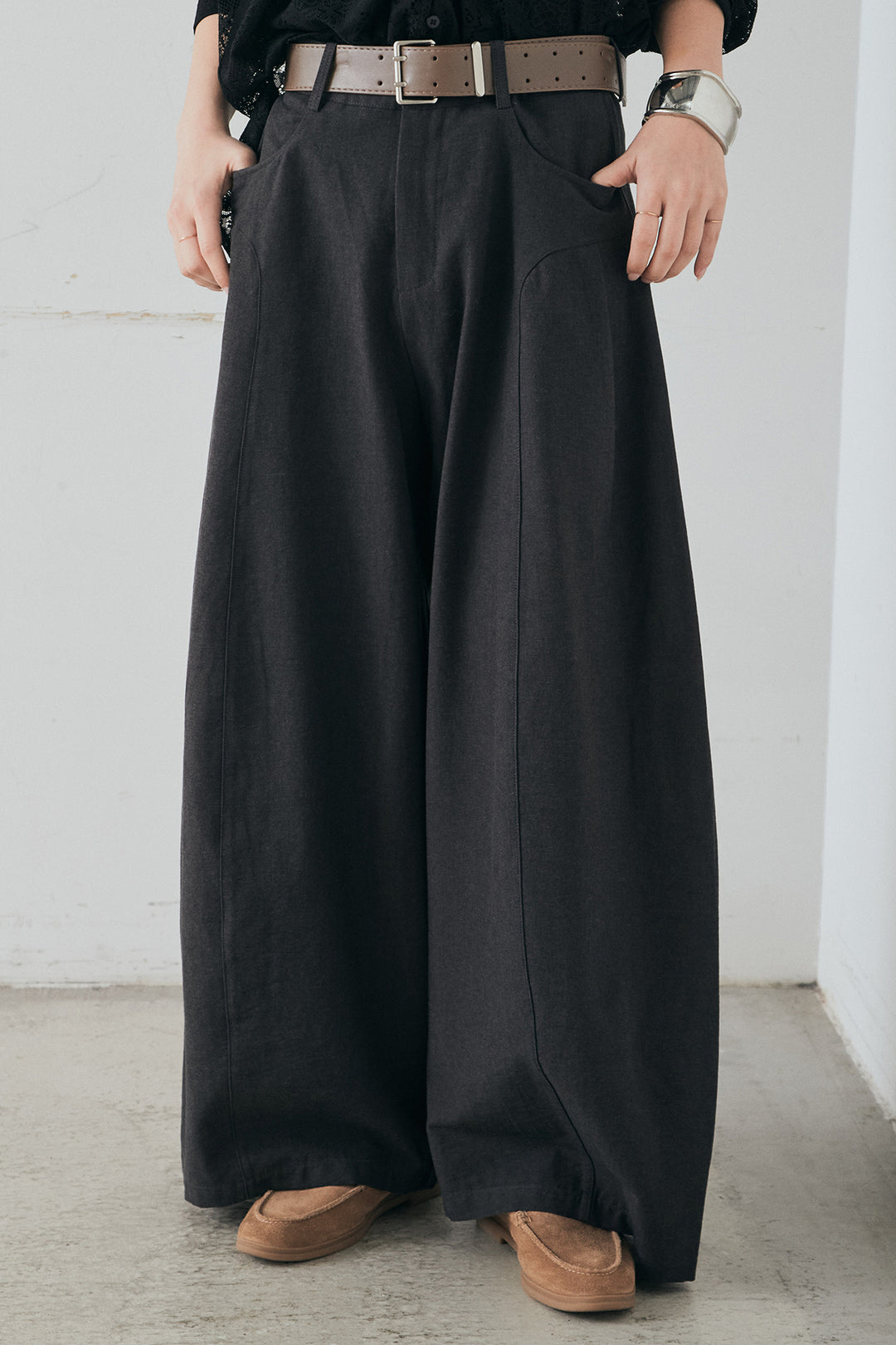 [SET]ブロックレースフード付きブラウス+ベルト付きサイドタックワイドパンツ(2set)