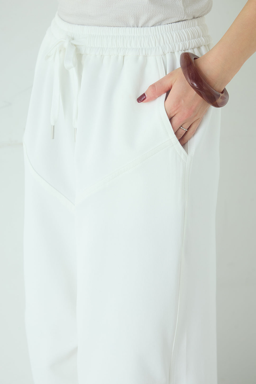 ランダムタックデザインワイドパンツ