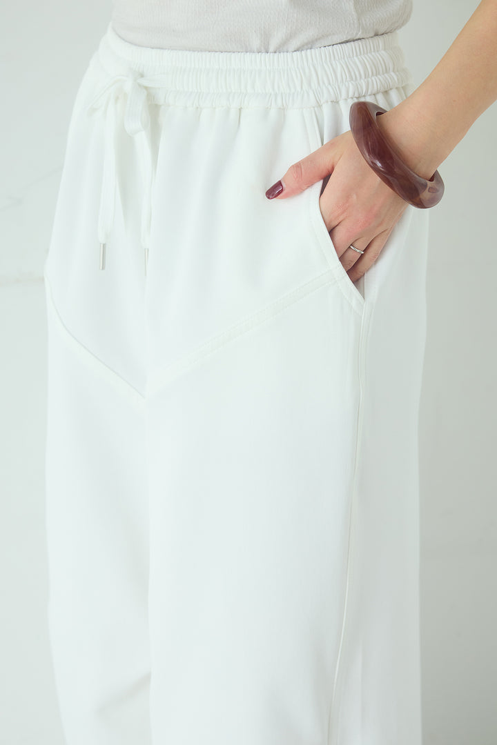 ランダムタックデザインワイドパンツ