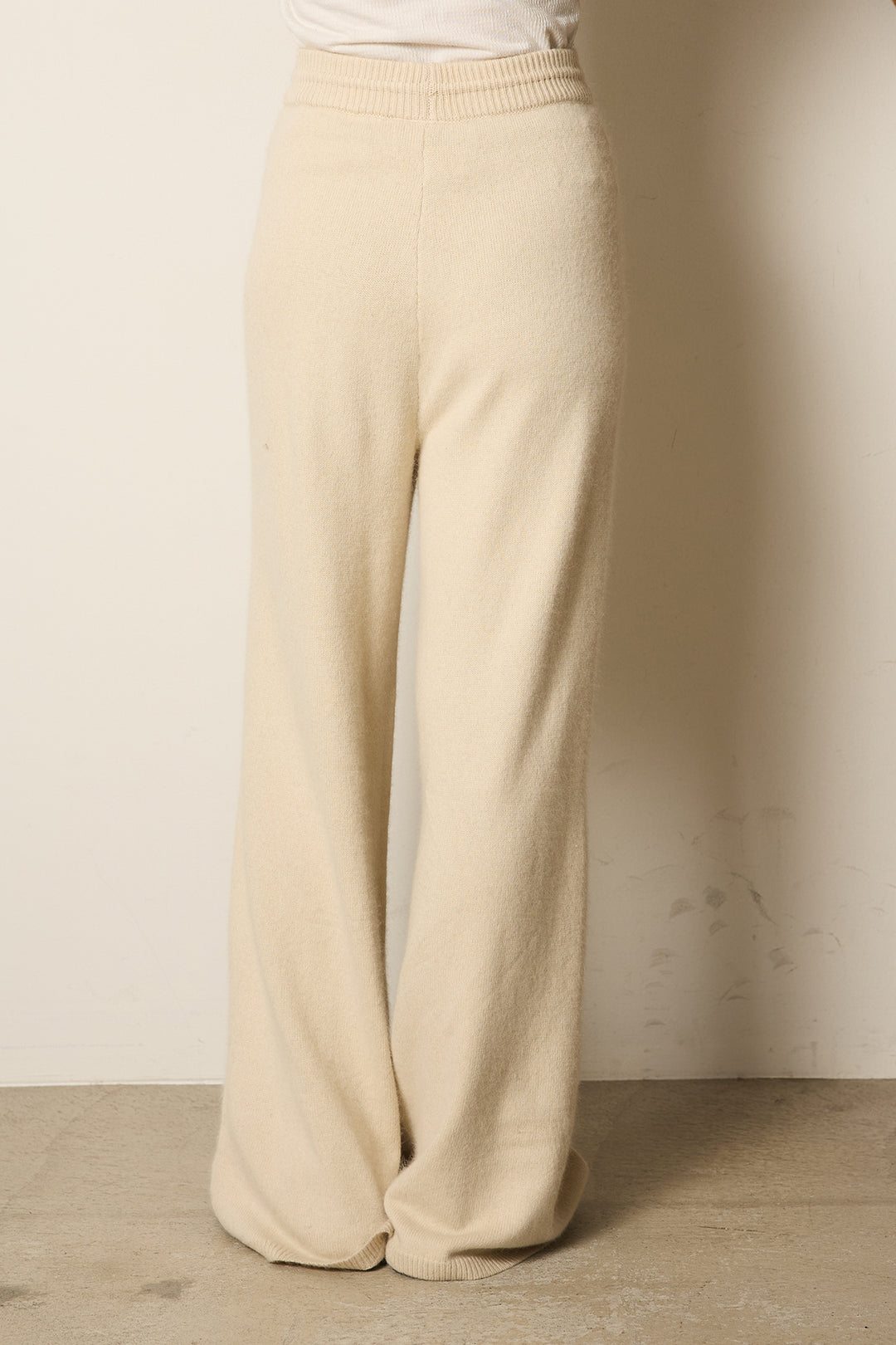 ウエストゴムリラックスニットパンツ
