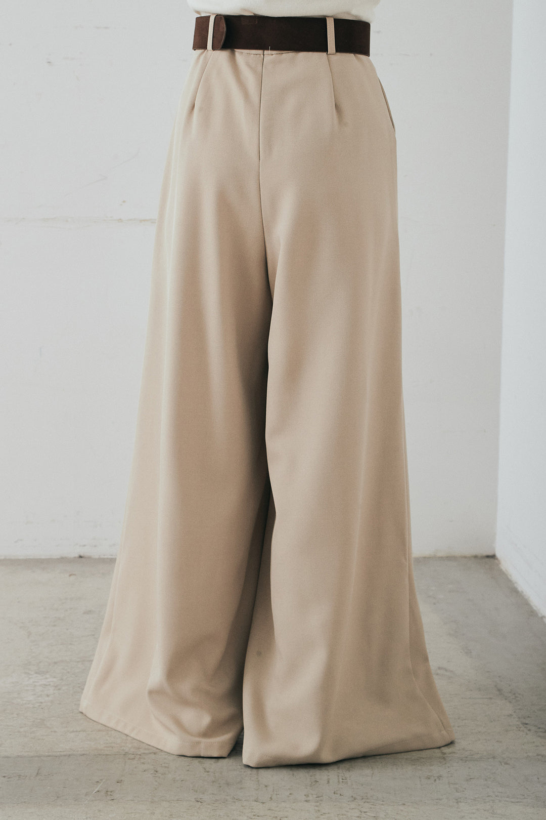 [SET]モコレースVネックカーディガン+太ベルト付きフロントタックパンツ(2set)