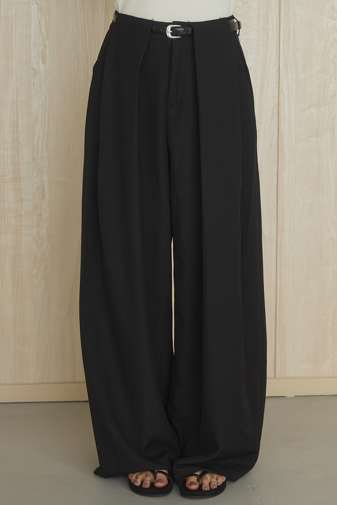 [SET]ヘンリーネックダメージニットプルオーバー+ビックベルトループタックベルト付きワイドパンツ(2set)