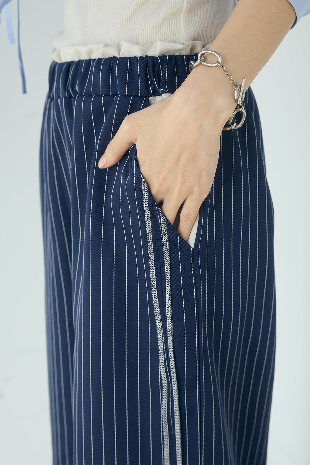 ストライプ柄トラックイージーパンツ