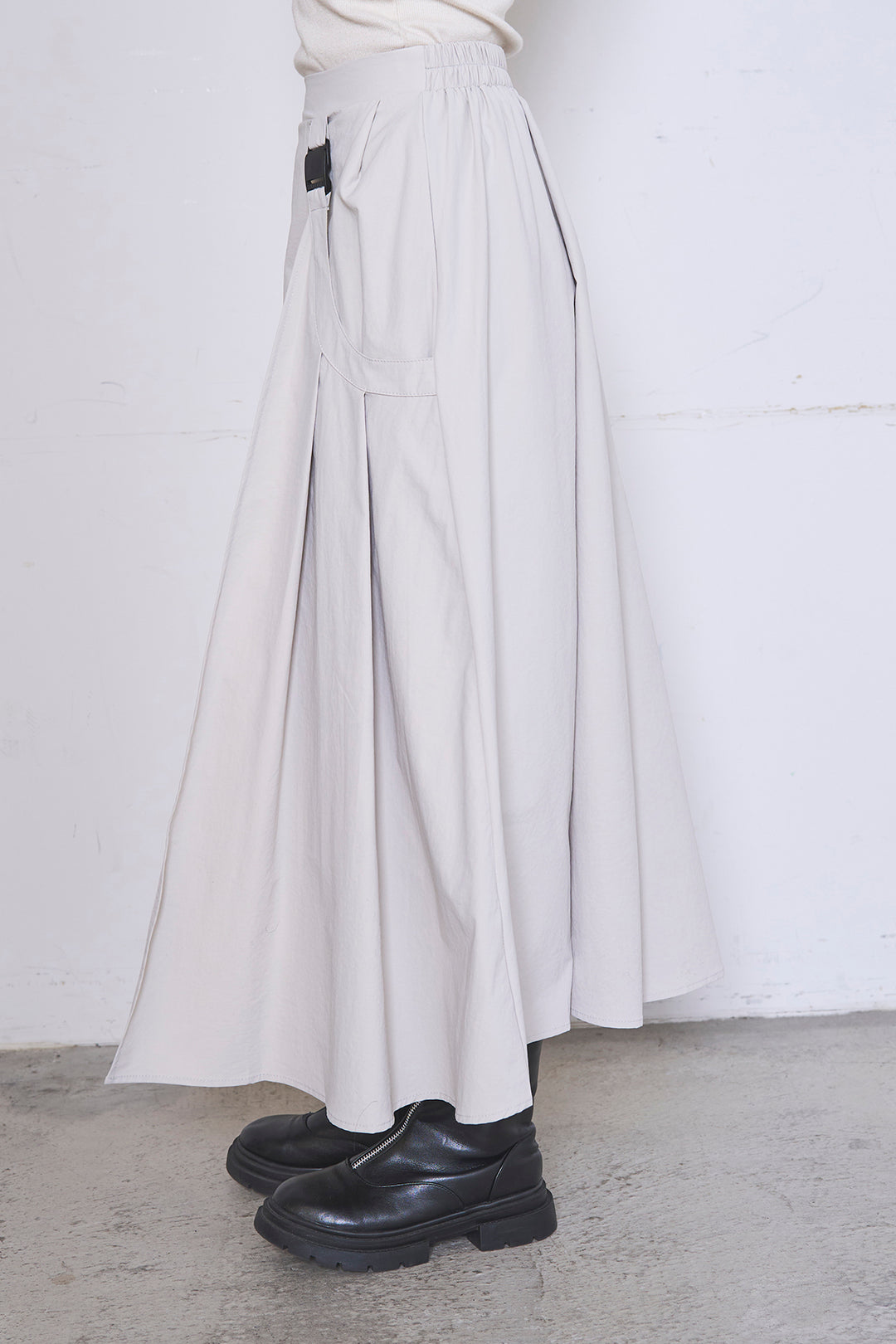 ラップレイヤードアシンメトリーデザインスカート