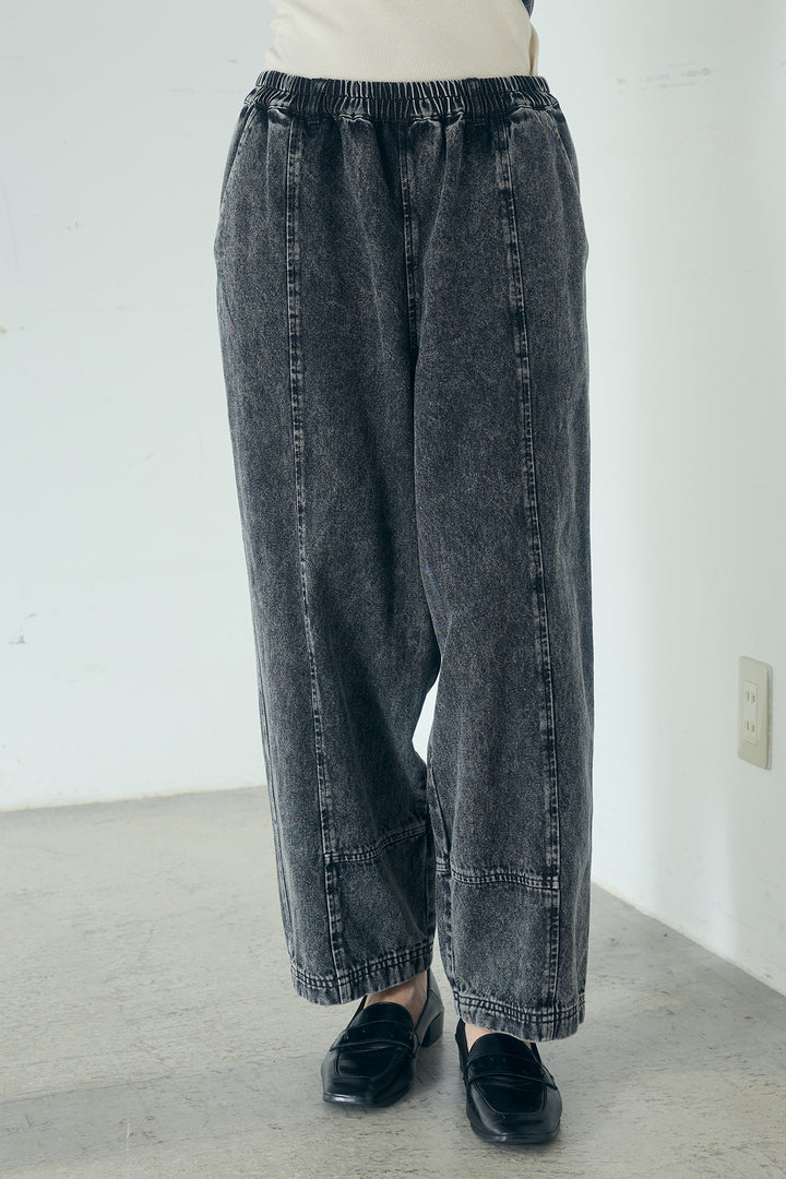 カラーデニムケミカル加工コクーンパンツ