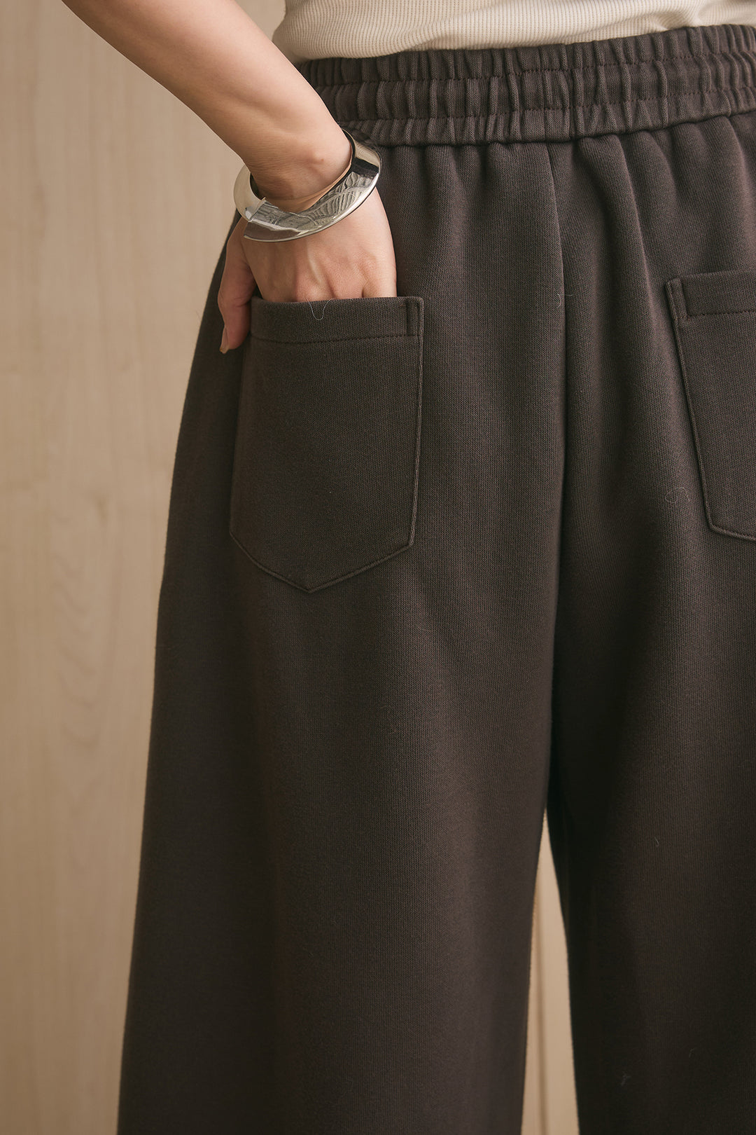 ナポレオンディテールカーブパンツ