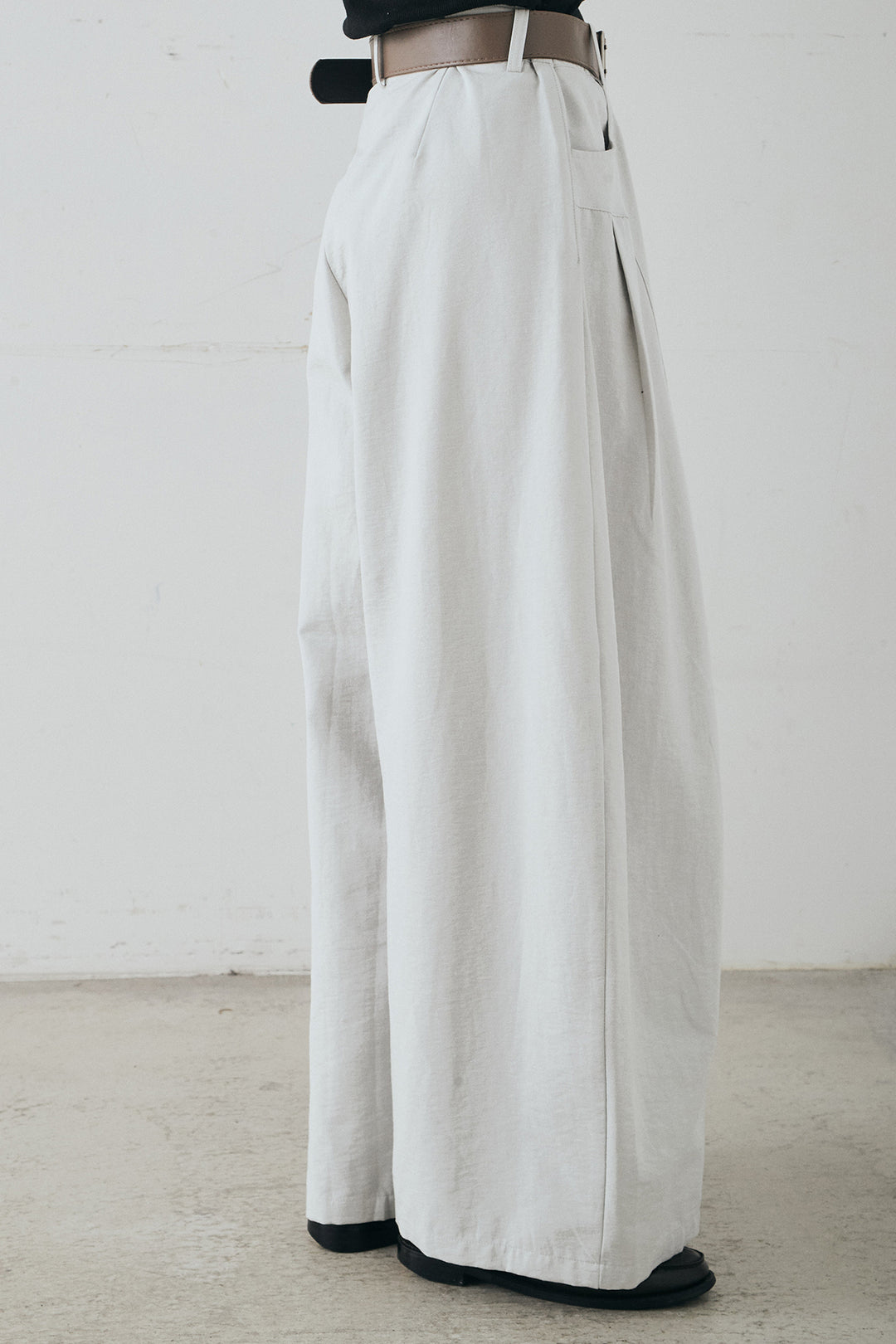 [SET]ブロックレースフード付きブラウス+ベルト付きサイドタックワイドパンツ(2set)