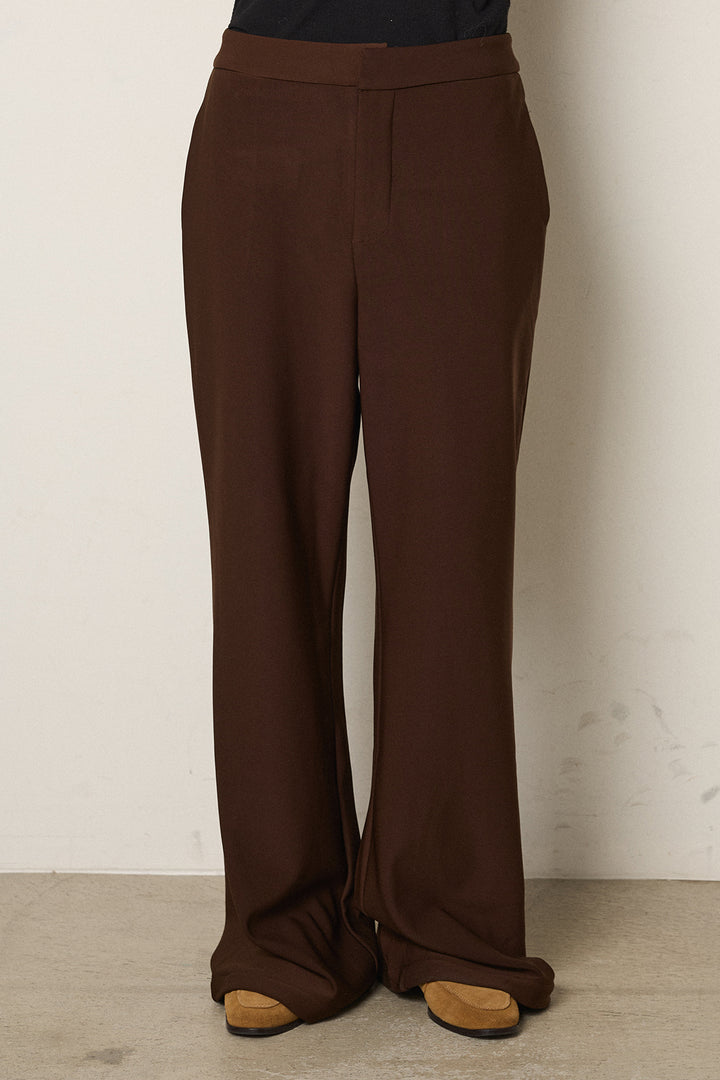 レース刺繍レイヤードフレアパンツ