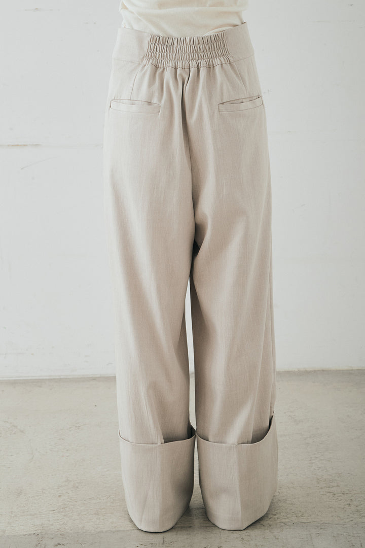 センタープレスセミワイドパンツ