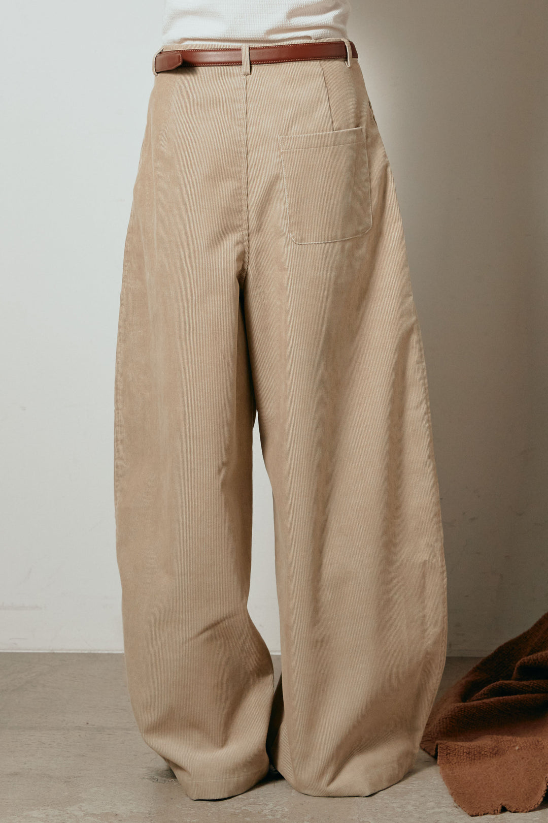 [SET]ハイネックフリンジジップニットトップス+フロントタック入りコーデュロイパンツ(2set)