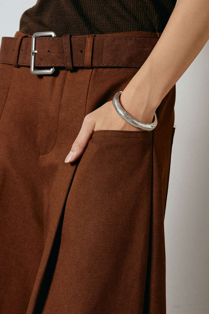 太ベルト付きタックデザインワイドパンツ