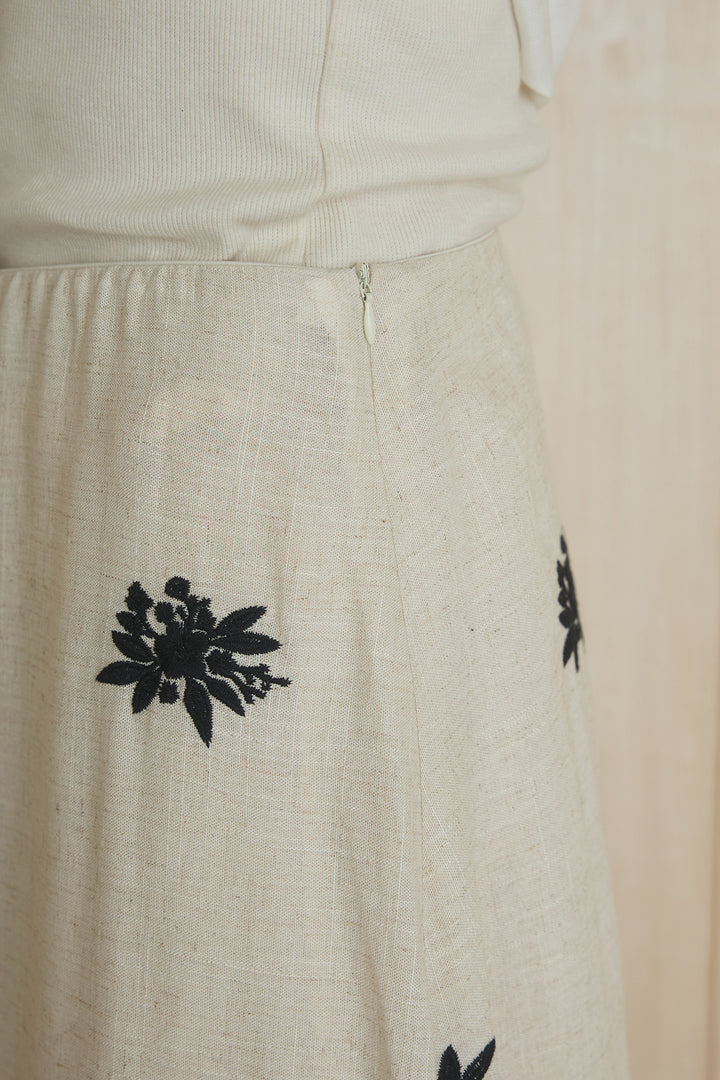 [SET]麻混襟付きトップス+レースコンビフラワー刺繍柄スカート(2set)