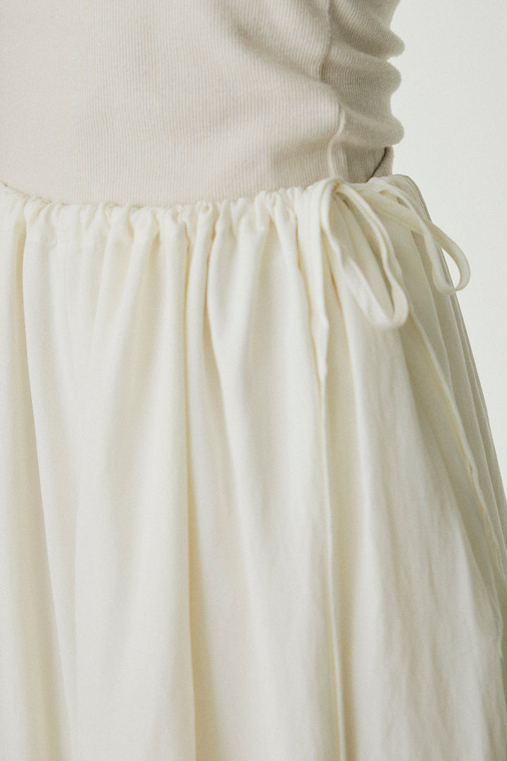 ウエスト絞りワイドパンツ