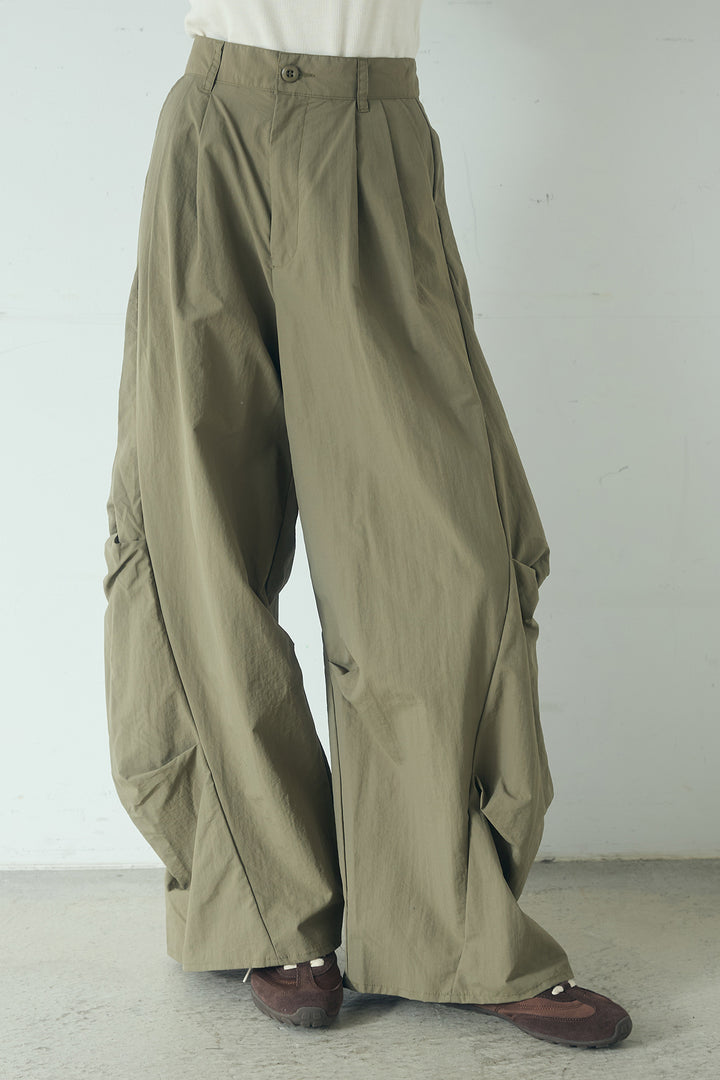 [SET]フリルボタンブラウス+ドライタフタタックバレルパンツ(2set)