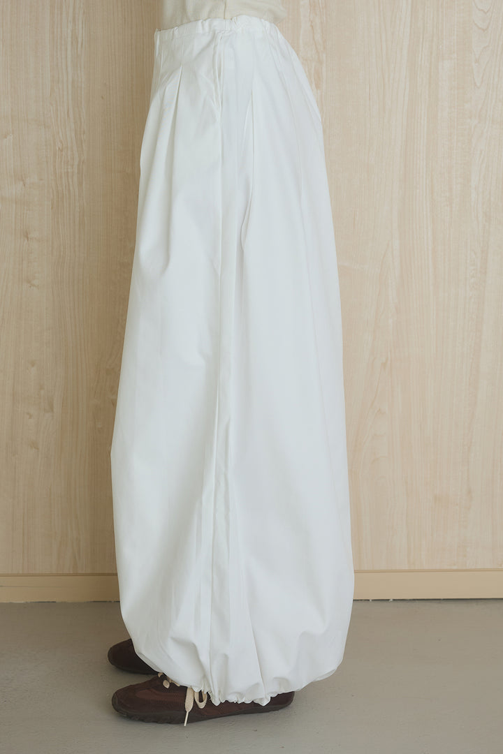 裾絞りワイドパンツ