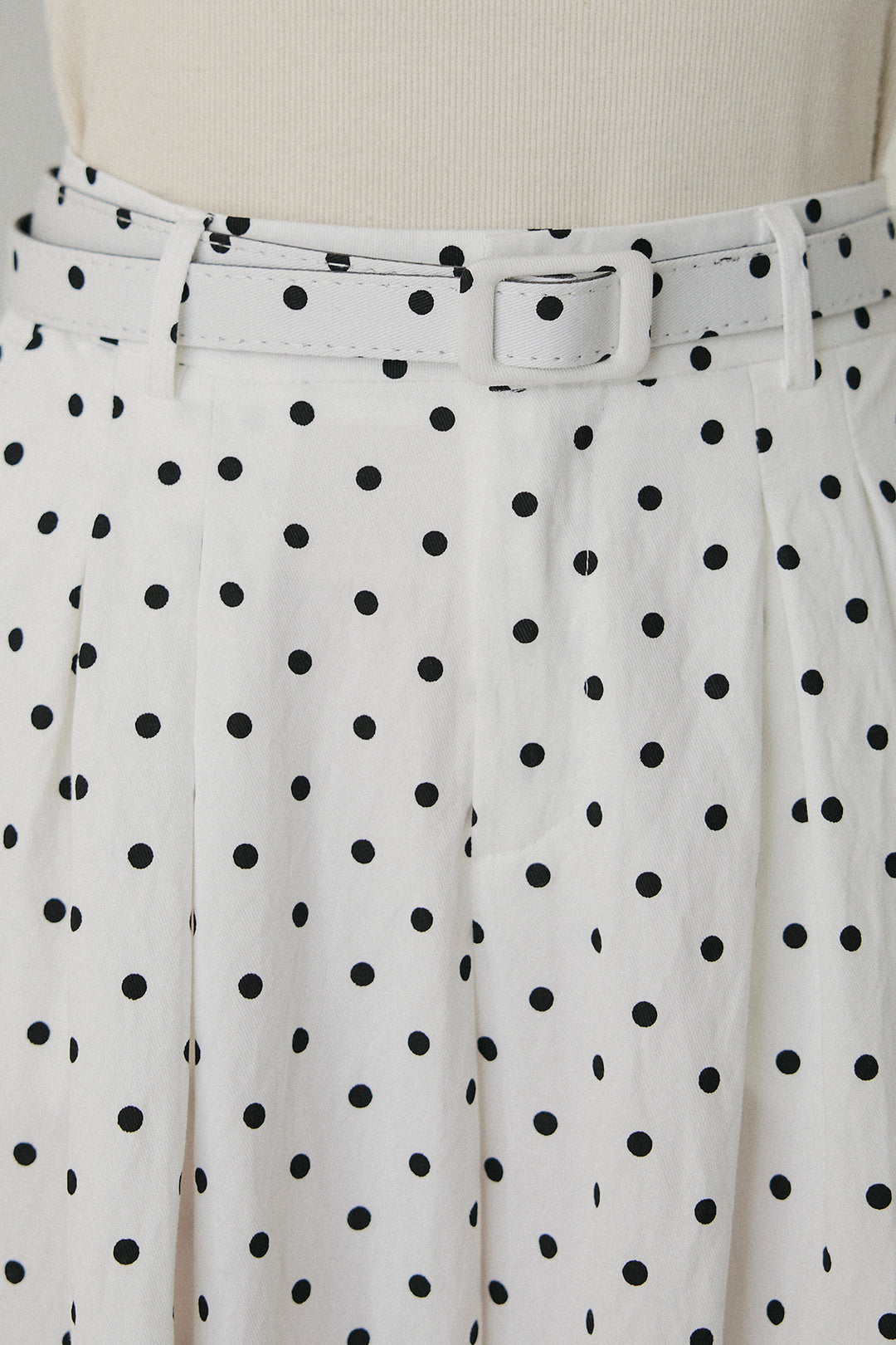 [SET]配色ステッチシアーシャツ+ベルト付きドット柄ワイドパンツ(2set)