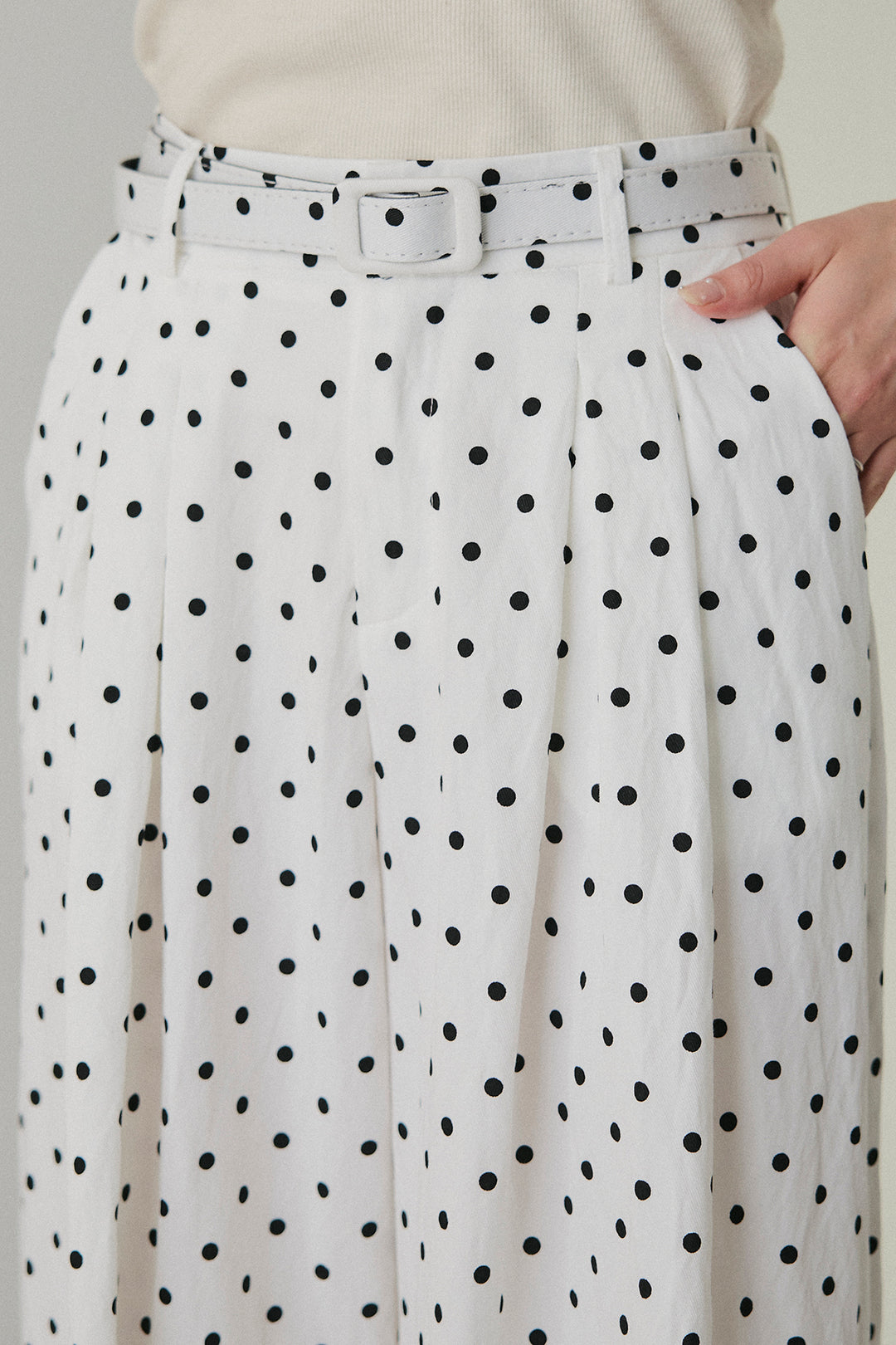 [SET]配色ステッチシアーシャツ+ベルト付きドット柄ワイドパンツ(2set)