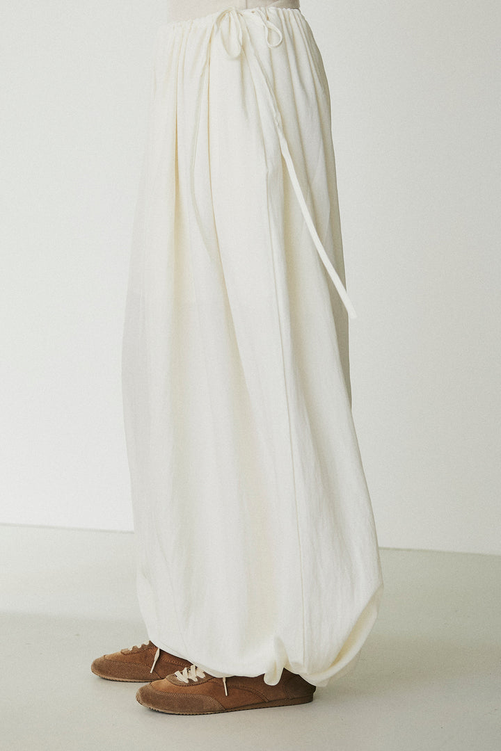 ウエスト絞りワイドパンツ