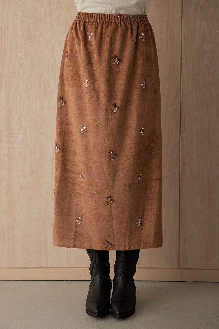 モチーフ刺繍柄スウェードスカート
