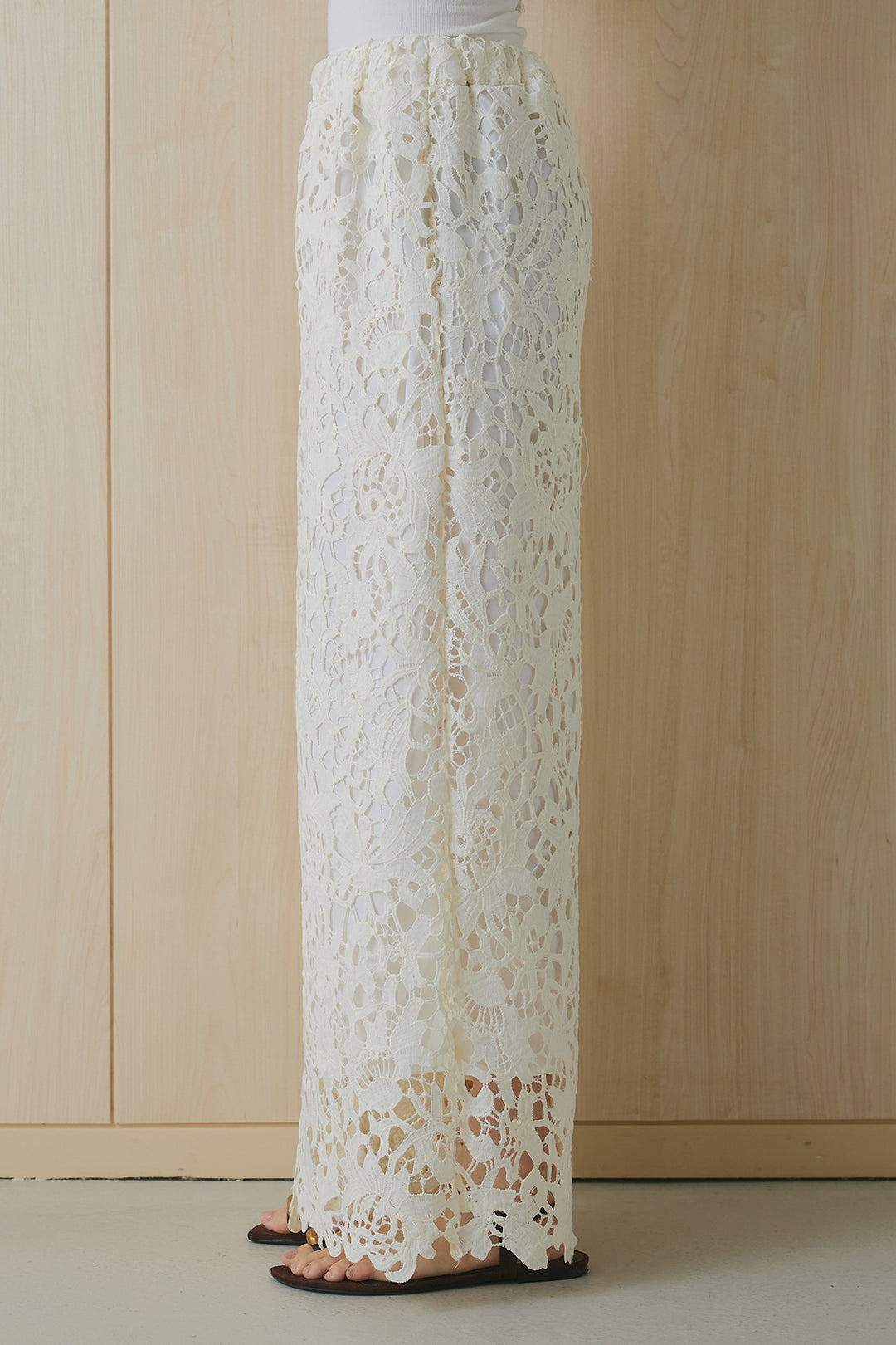 [SET]ペプラムデザインレースタンクトップ+総レースパンツ(2set)