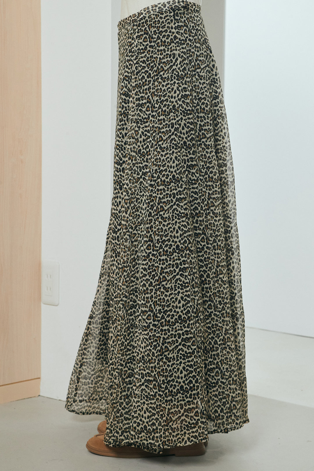 [SET]麻混リラックスニットトップス+リラックスレオパードロングスカート(2set)