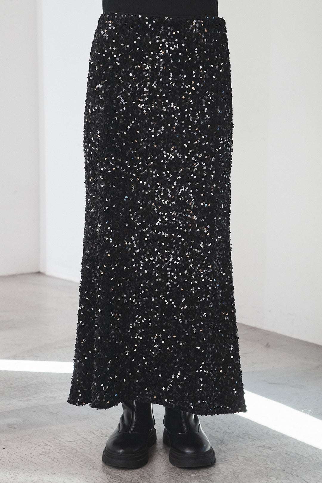 [SET]アシンメトリーデザインニットトップス+スパンコールニットワイドスカート(2set)