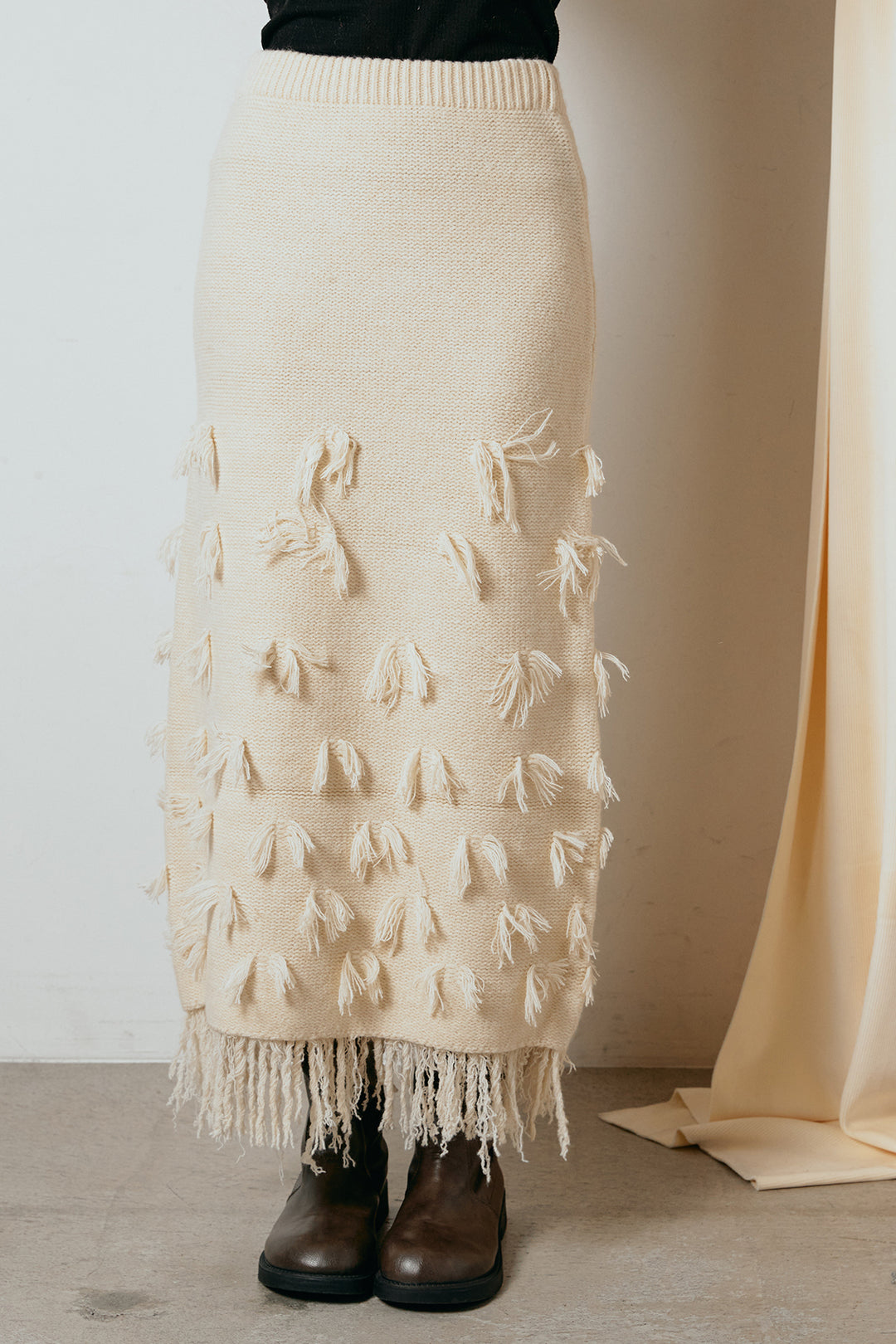 [SET]ブークレキーネックプルオーバー+ポイントフリンジニットナロースカート(2set)