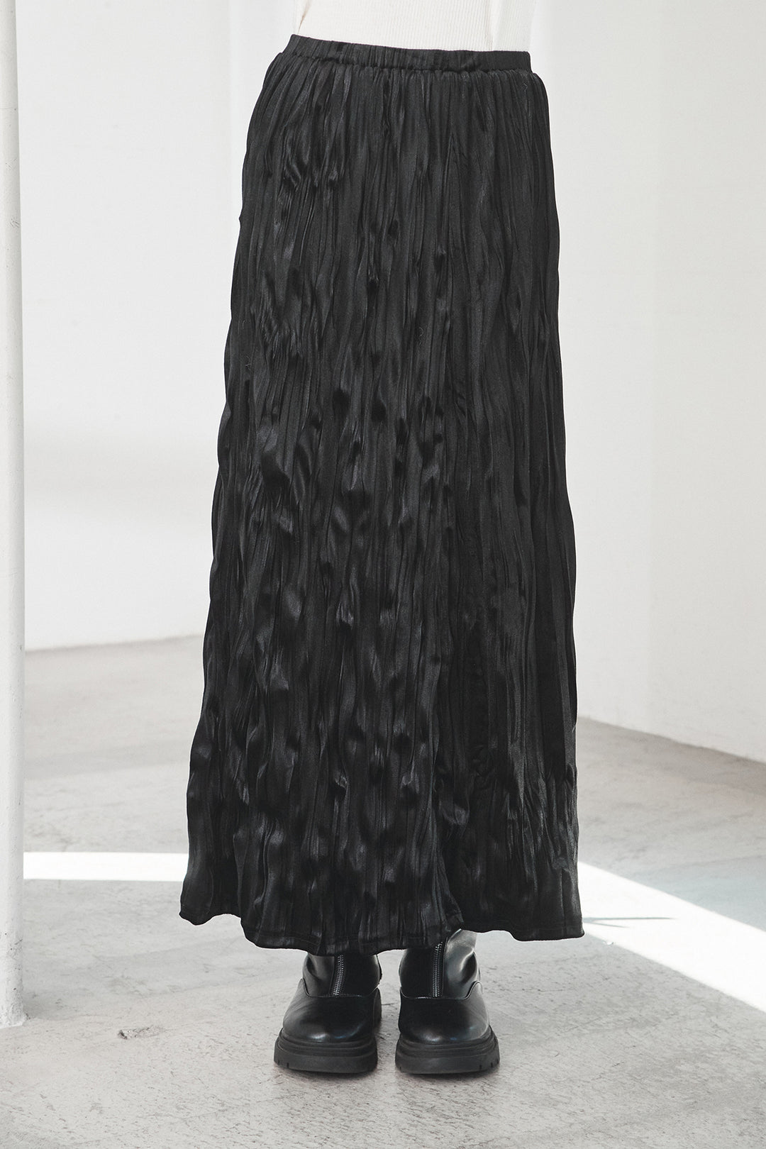 [SET]アブストラクト柄ニットプルオーバー+ベロアロングプリーツスカート(2set)