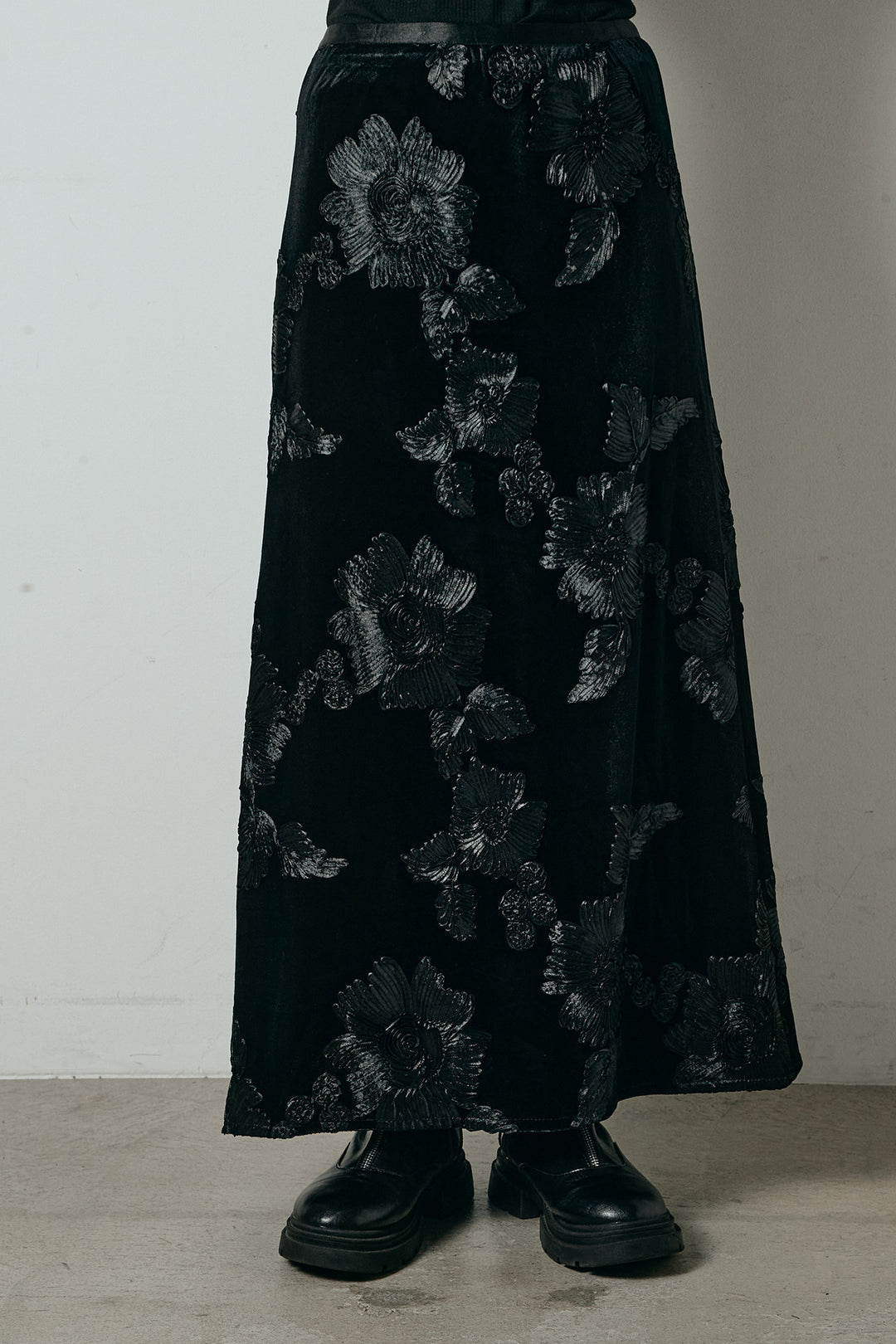 [SET]コード刺繍リラックスニットカーディガン+フラワー刺繍ワイドスカート(2set)