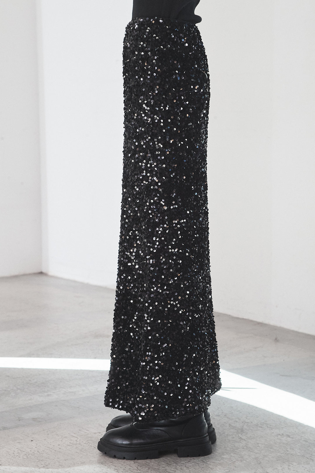 [SET]アシンメトリーデザインニットトップス+スパンコールニットワイドスカート(2set)