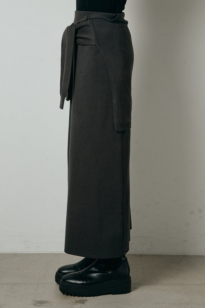 ウエストラップ巻きニットスカート