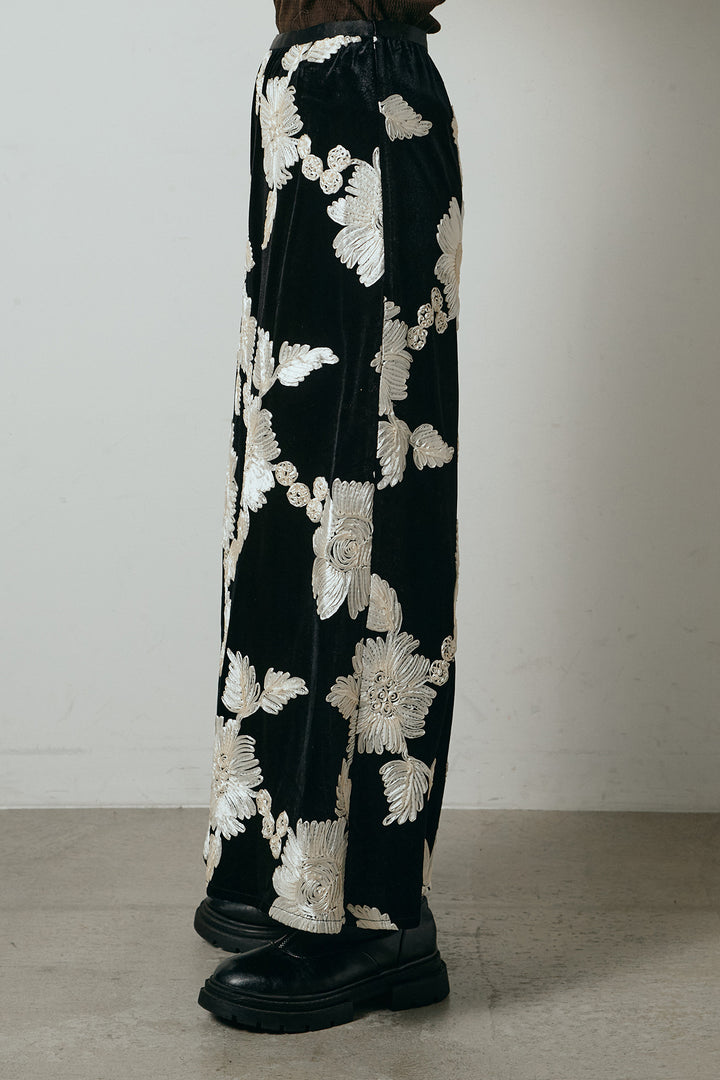 [SET]アシンメトリーデザインニットトップス+フラワー刺繍ワイドスカート(2set)