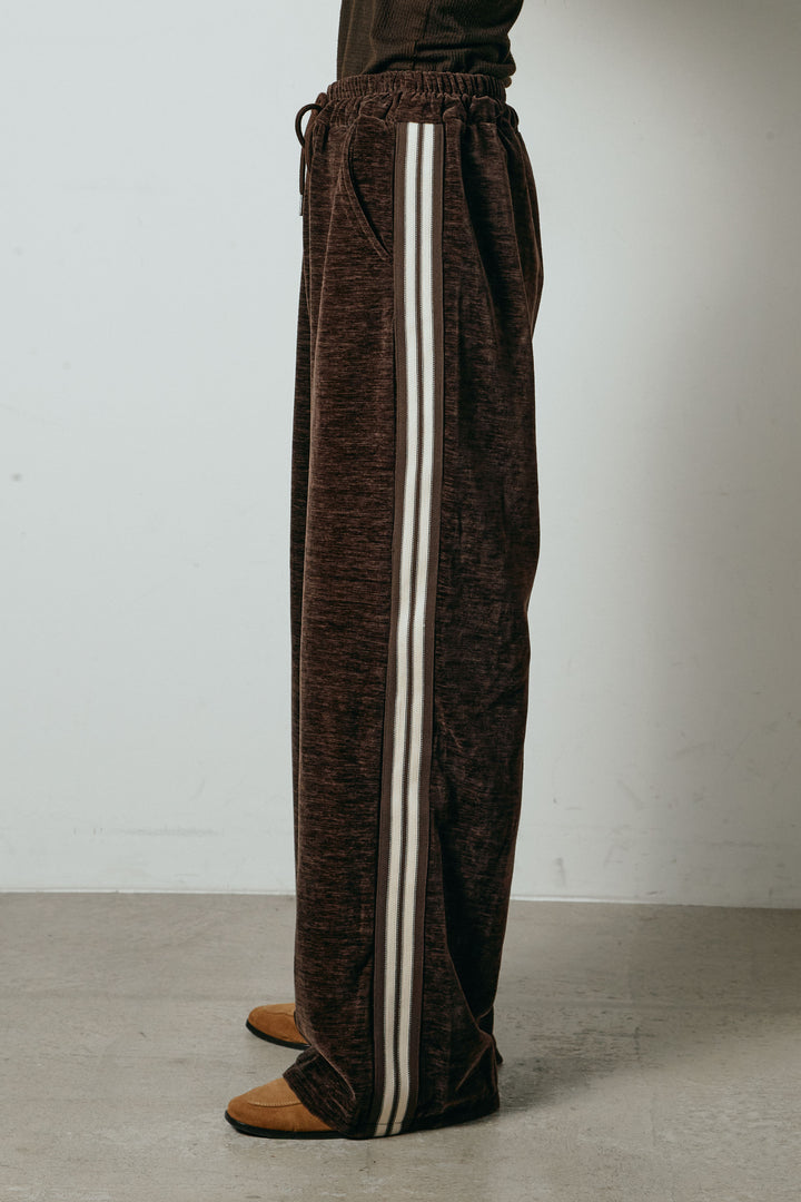 リラックスサイドラインベロアワイドパンツ