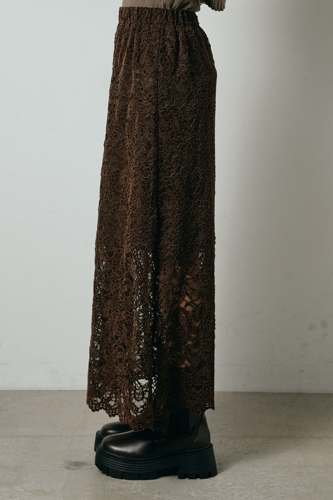 [SET]レザーライクWジップスタンドカラー中綿ブルゾン+総レース刺繍スカート(2set)