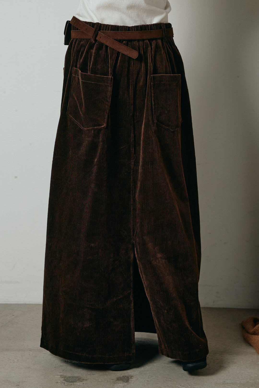 ポーチベルト付きコーデュロイワイドスカート