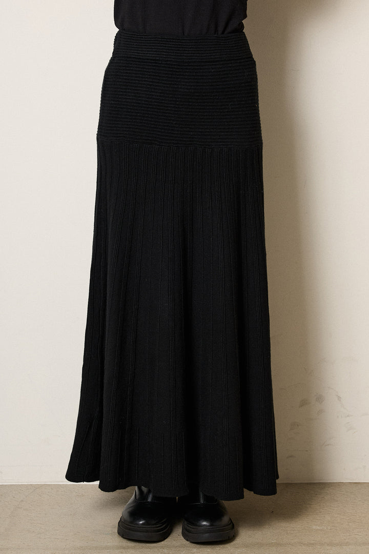 【着回しセット】[SET]ルーズアーガイルVネックニット+編み地切り替えフレアニットスカート+編み地切り替えフレアニットスカート(3set)