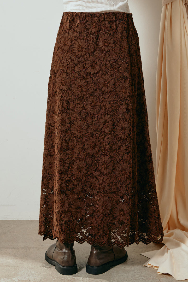 [SET]フロントロゴデザインニットトップス+花柄刺繍ベロアフレアスカート(2set)