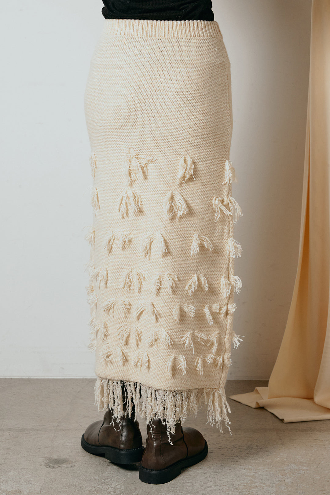 [SET]ブークレキーネックプルオーバー+ポイントフリンジニットナロースカート(2set)