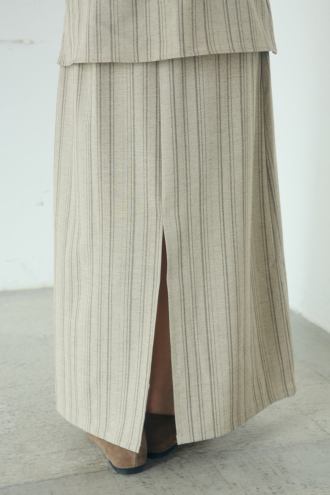 [SET]サテンライトブルゾン+ラップ巻きピンストライプワイドスカート(2set)