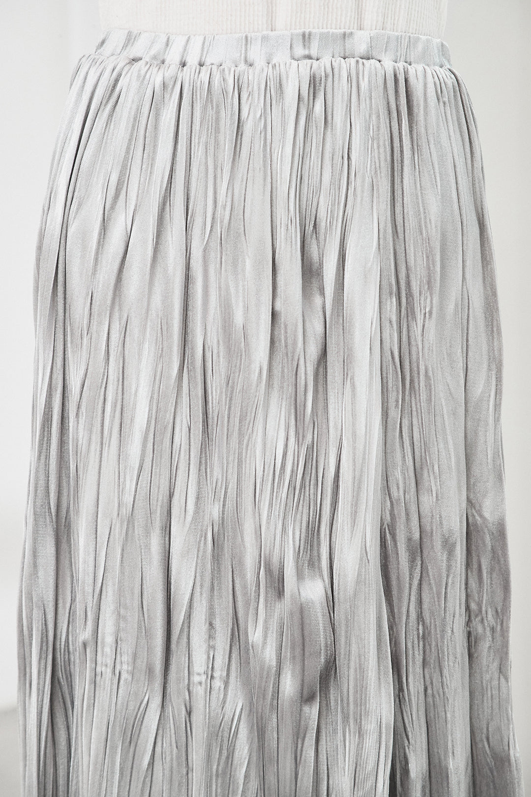 [SET]アブストラクト柄ニットプルオーバー+ベロアロングプリーツスカート(2set)