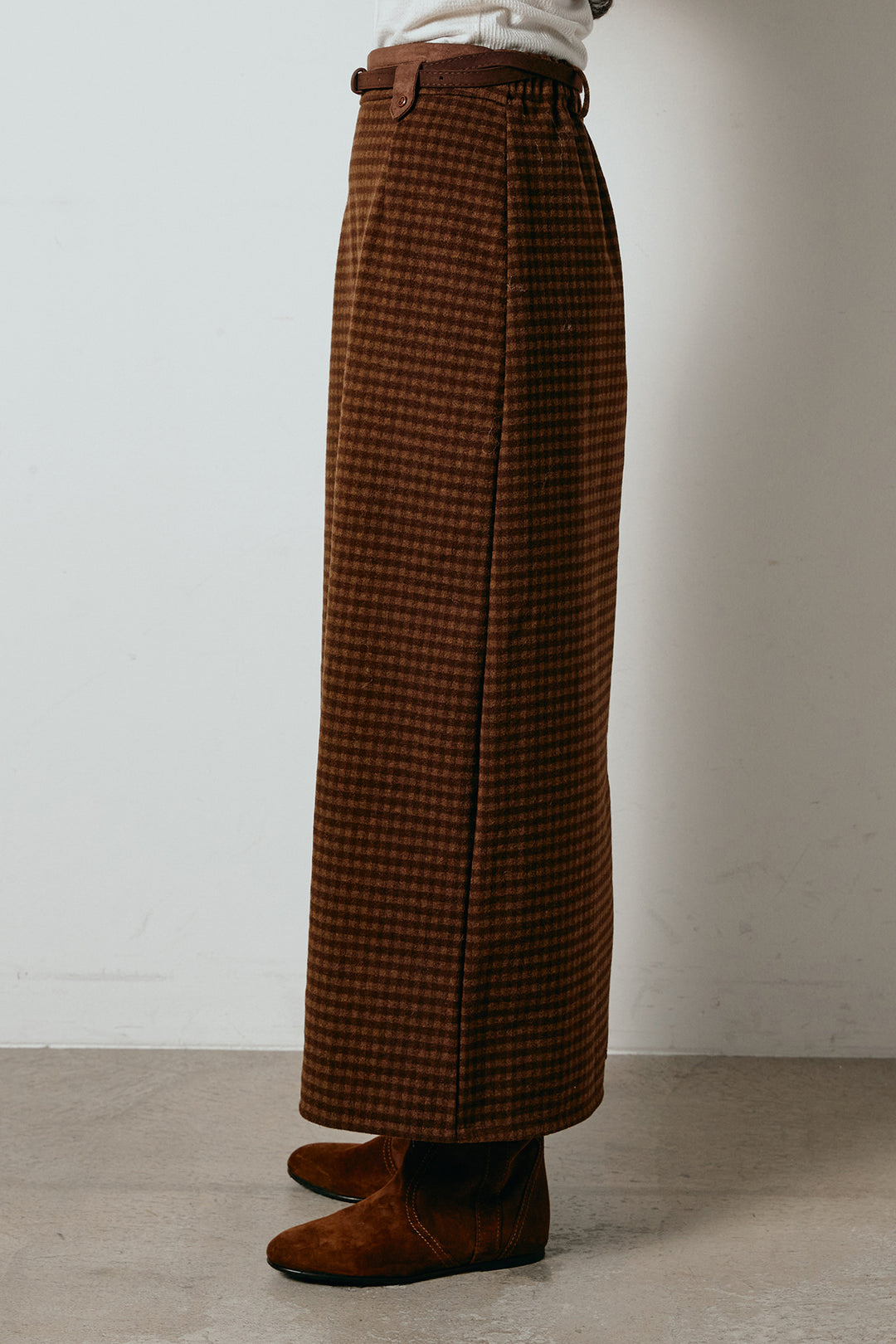 スエード調ベルト付きチェックナロースカート