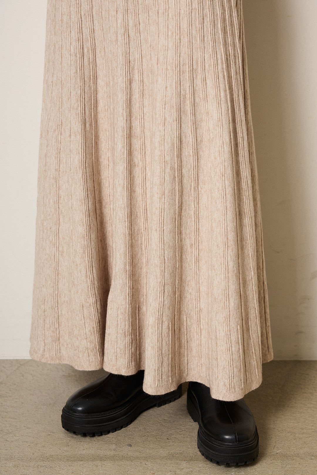 [SET]プードルファーミドルジャケット+編み地切り替えフレアニットスカート(2set)