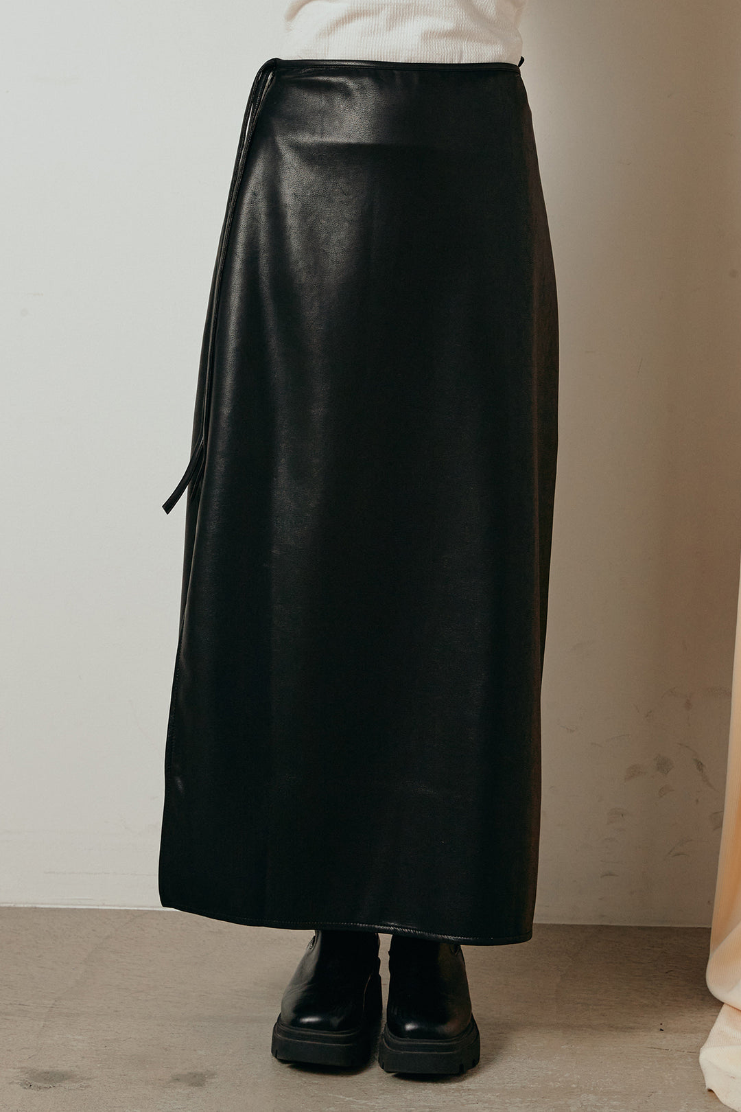 [SET]襟付きマルチボーダーニットポロトップス+紐付きフェイクレザーワイドスカート(2set)