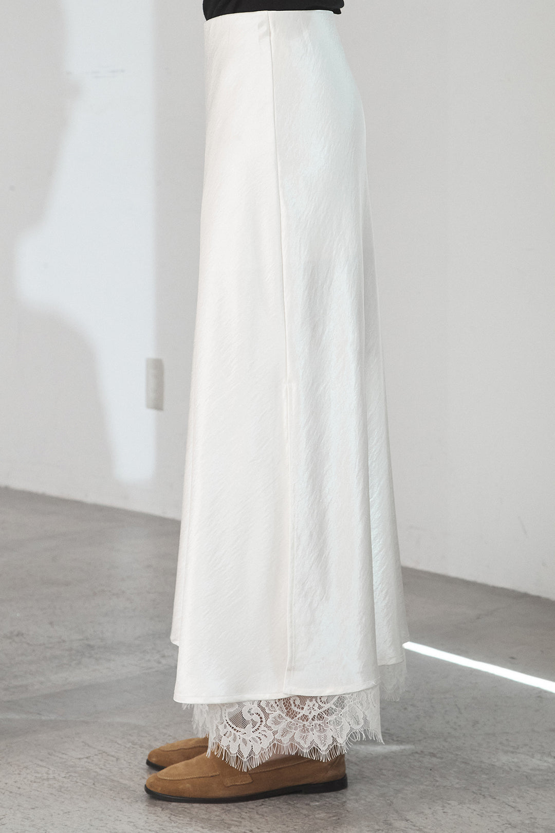 [SET]裏起毛モーニングキャットプリントスウェット+裾レースデザインサテンスカート(2set)