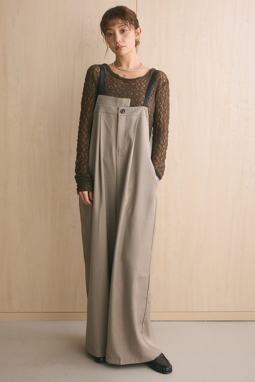 [SET]ロングシャギーファーベスト+2WAYカットレースバックオープンプルオーバー+ツイルアシメサロペット(3set)