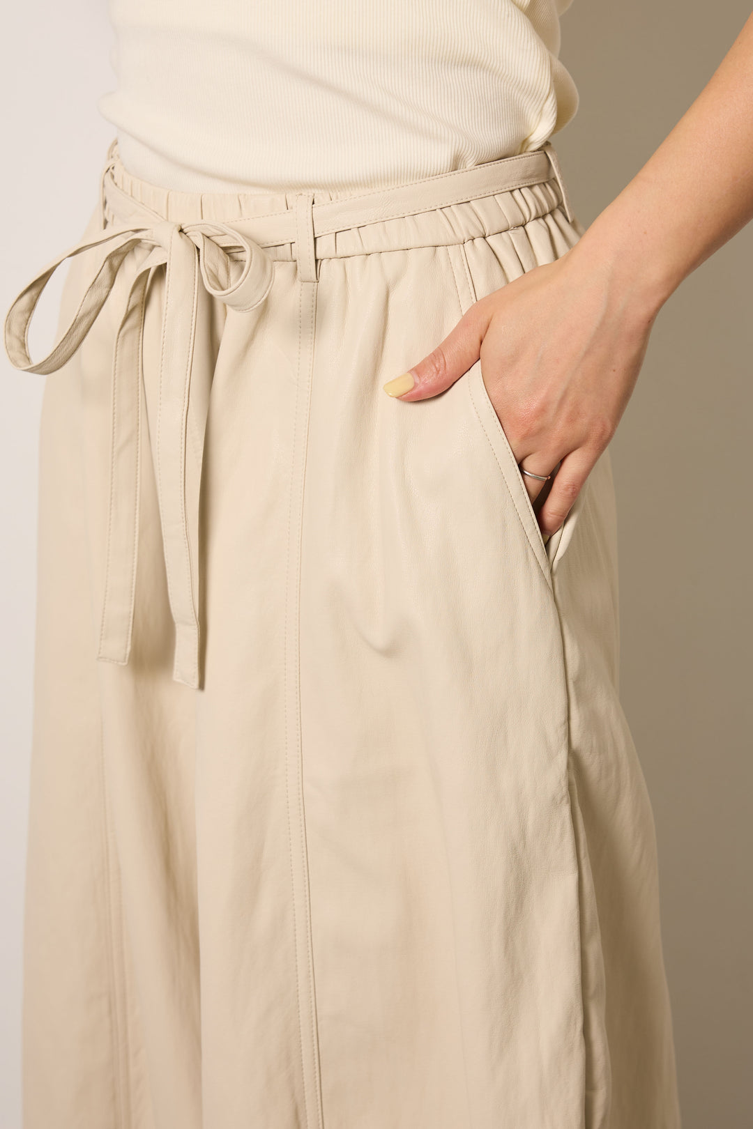 [SET]スキッパーペプラムニット+フェイクレザーカーブワイドパンツ(2set)