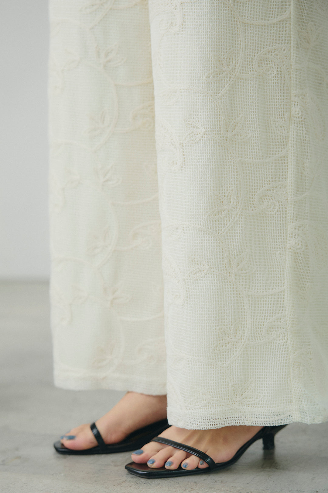 [SET]ケミカルデニムヘムカットオフジレ+レースサロペット(2set)