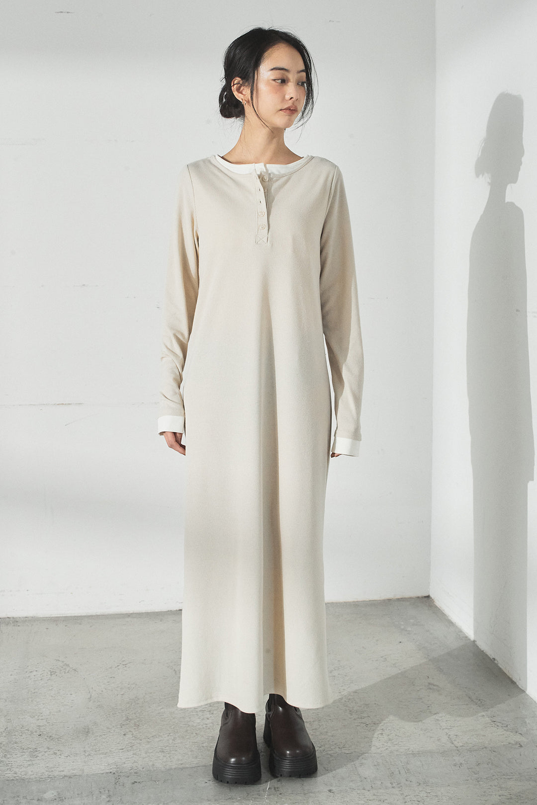 [SET]加工デニムレザー襟付きデニムブルゾン+カットリブレイヤードヘンリーネックワンピース(2set)