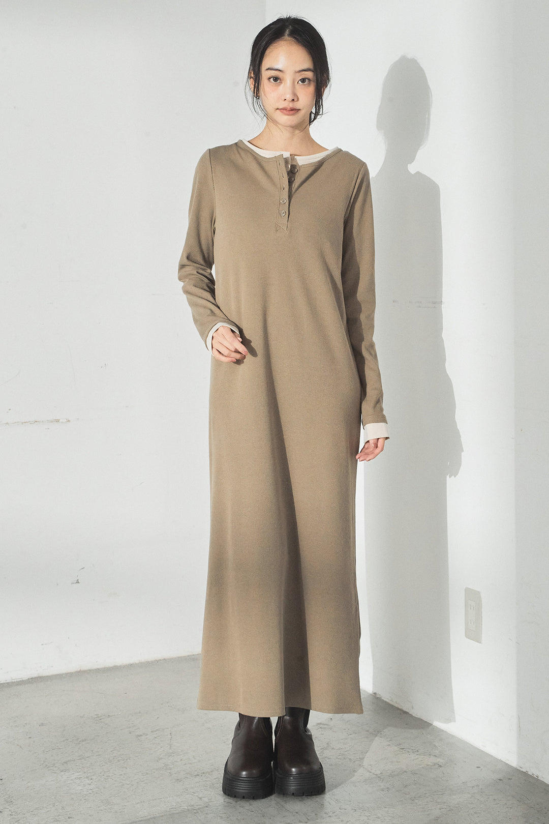 [SET]加工デニムレザー襟付きデニムブルゾン+カットリブレイヤードヘンリーネックワンピース(2set)