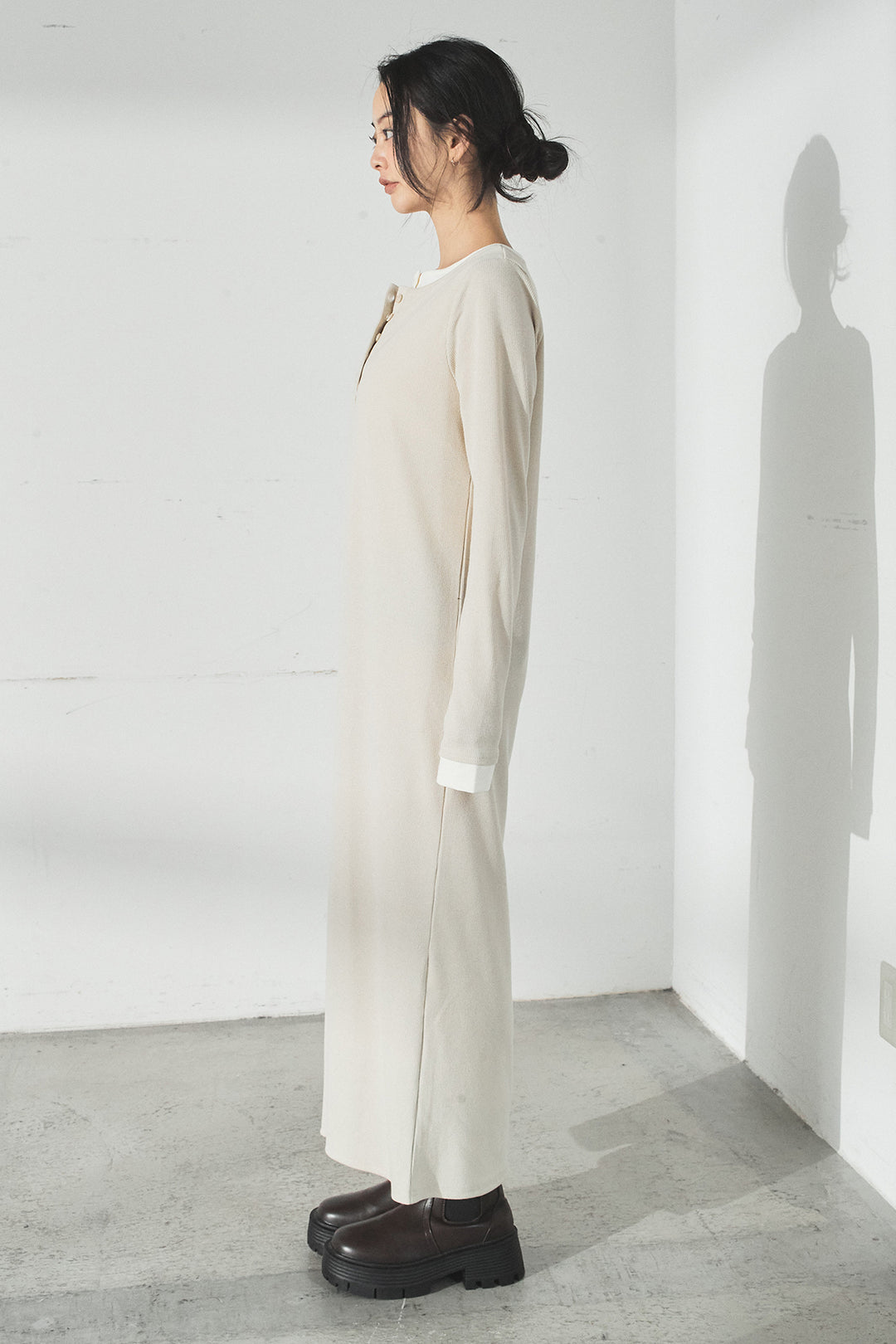 [SET]加工デニムレザー襟付きデニムブルゾン+カットリブレイヤードヘンリーネックワンピース(2set)